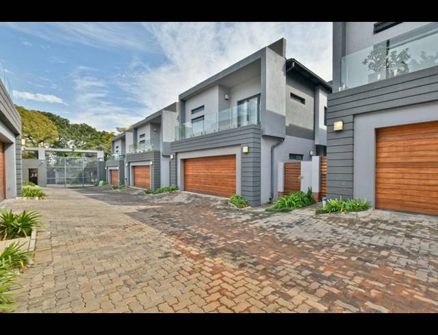 3 BEDROOM HOUSE FOR SALE IN BRYANSTON